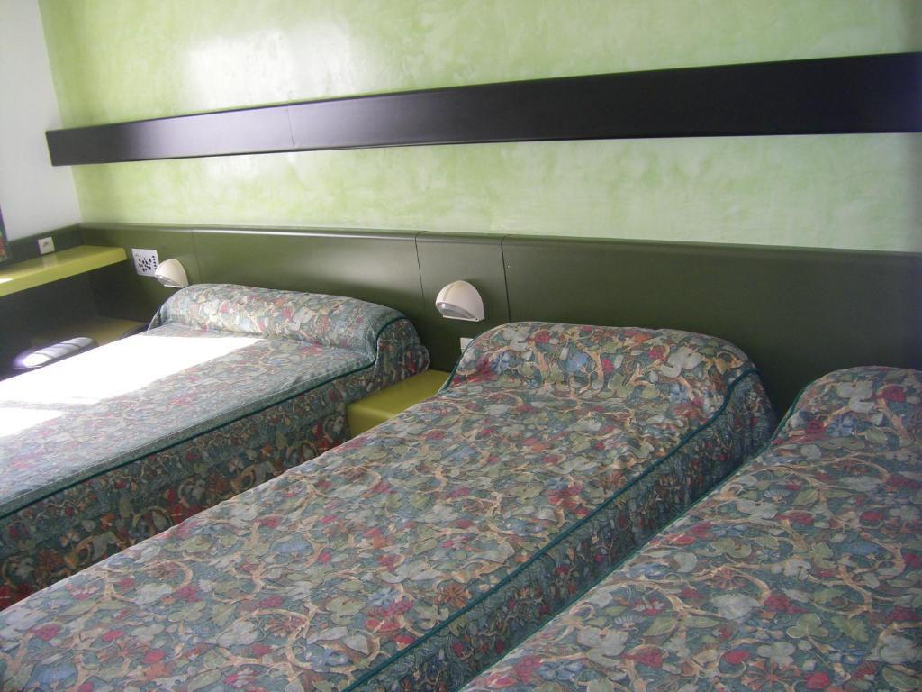 Hotel Urbain V 망드 객실 사진